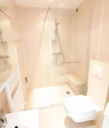 Les Pins 2p Le Tropique Apartamento *